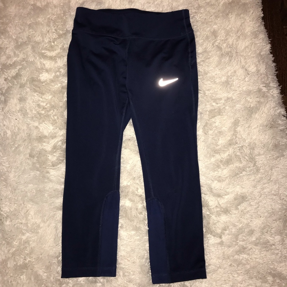OFFERS ACCEPTED cropped nike leggings